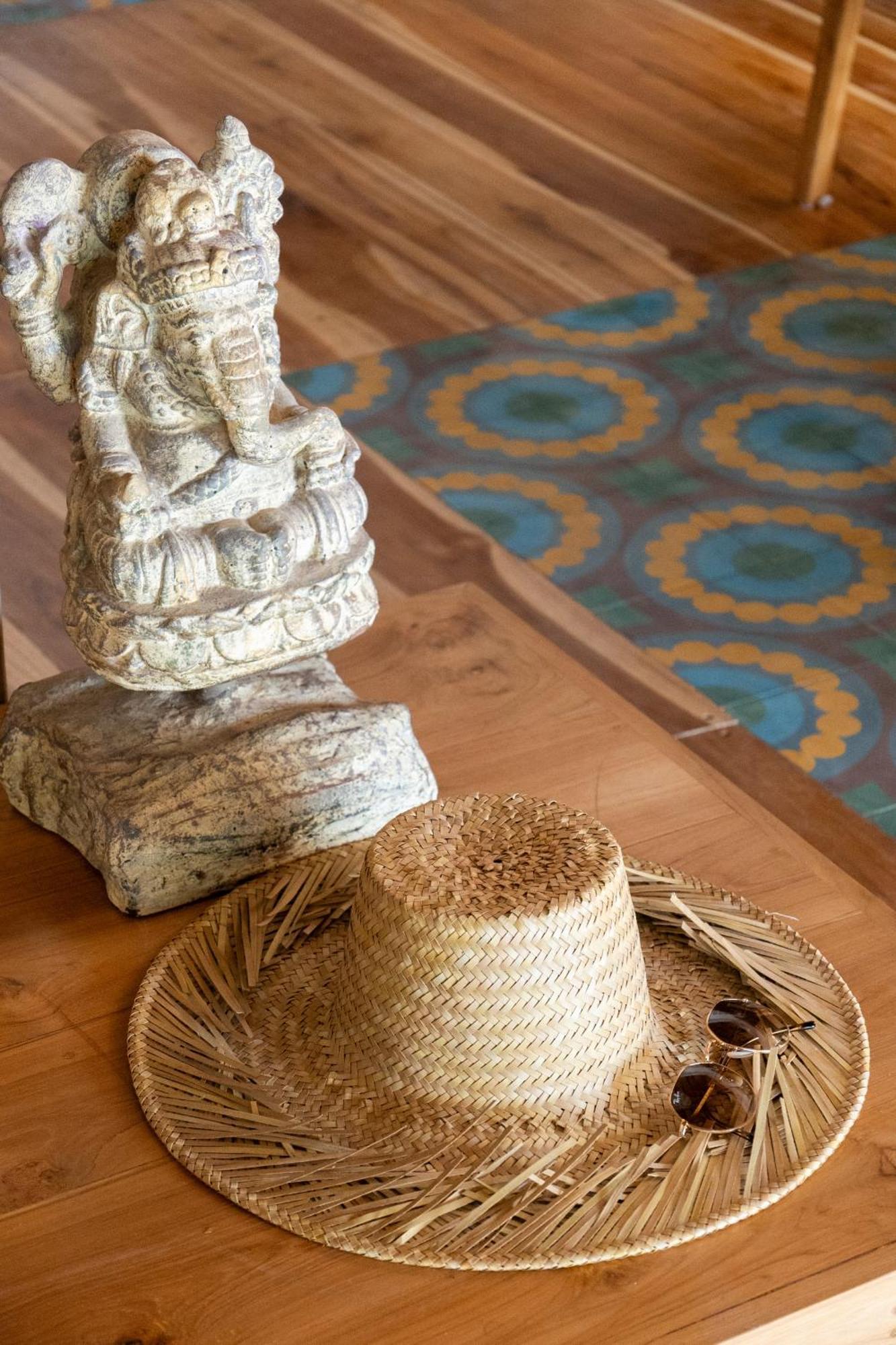 Mandala Beach Healing Rooms 吉利阿尔 外观 照片