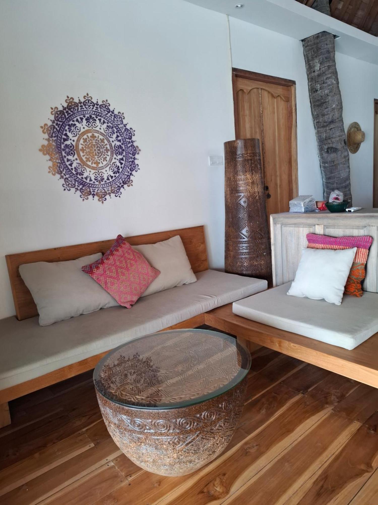 Mandala Beach Healing Rooms 吉利阿尔 外观 照片