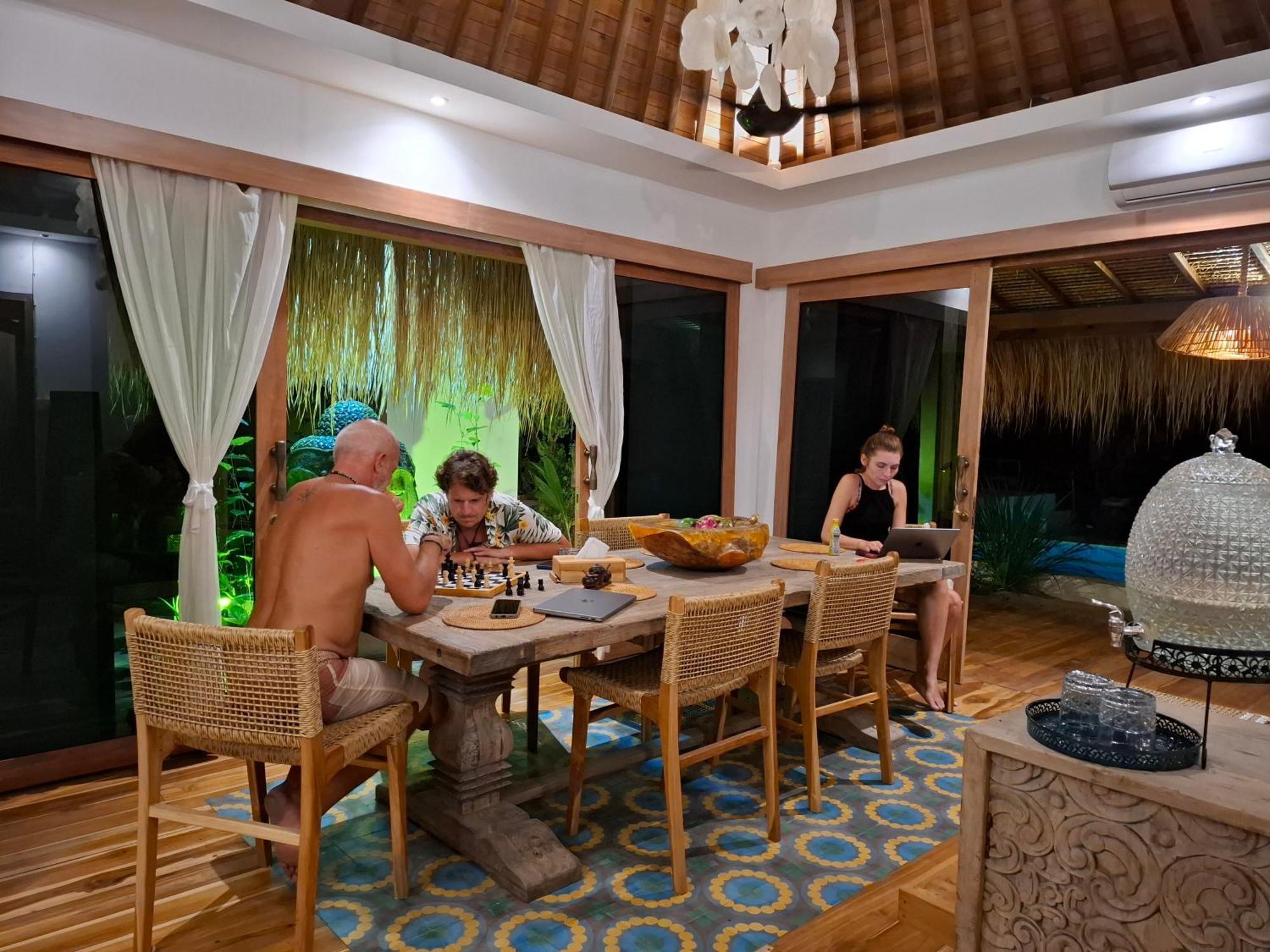 Mandala Beach Healing Rooms 吉利阿尔 外观 照片